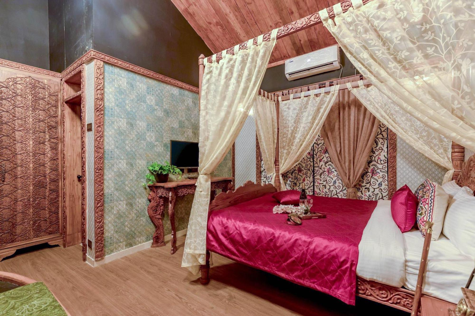 Dio Regaalo Theme Resort, Ratnāgiri Zewnętrze zdjęcie